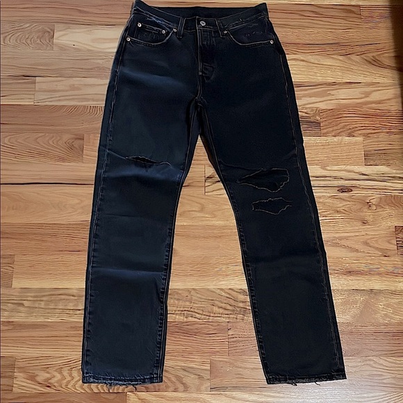 Levi 501 Jean - Picture 2 of 16